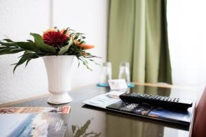 Gallery image of Hotel Zum Eisenhammer in Oberhausen +47 photos
