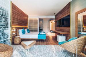 Posezení v ubytování Carine Hotel Kumbor Superior
