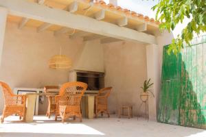 A patio or other outdoor area at Casa Mediterranea en pueblo de mar