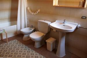 Bathroom sa Casa Mediterranea en pueblo de mar