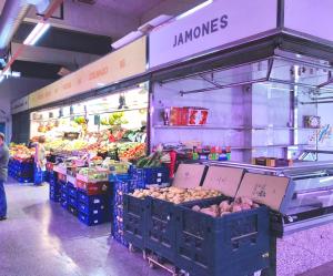 Supermarket alebo iný obchod pri apartmáne alebo v okolí
