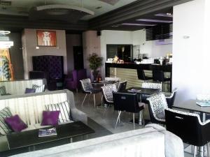 Istumisnurk majutusasutuses Hotel Kipseli