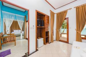 a room with a view of the ocean at The Boutique Khanom in Khanom