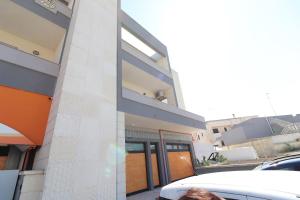 The building in which the holiday home is located