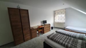 Postel nebo postele na pokoji v ubytování Veszprém Room