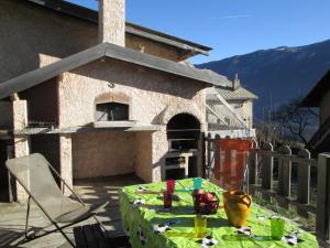 Photo de la galerie de l'établissement gîte roche Rousse, à Châteauroux-les-Alpes