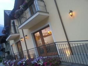 The building in which a panziókat is located