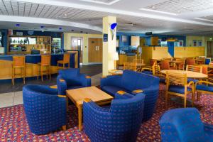 Posezení v ubytování Holiday Inn Express Bradford City Centre by IHG