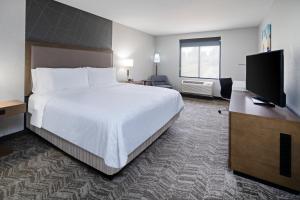 Imagen de la galería de Best Western Valencia/Six Flags Inn & Suites, en Santa Clarita