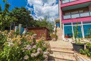 Fotografie z fotogalerie ubytování Apartment in Novi Vinodolski 15258 v destinaci Novi Vinodolski