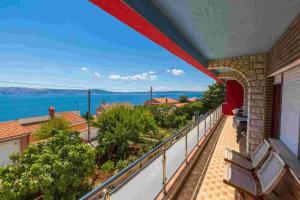 Fotografie z fotogalerie ubytování Apartment in Novi Vinodolski 15258 v destinaci Novi Vinodolski