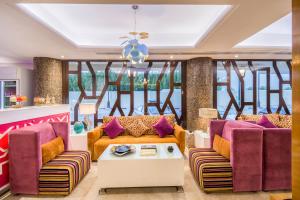 Area soggiorno di Al Muhaidb Residence Al Khobar
