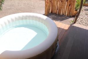 BouloupariLa Case, un espace qui invite à l'essentiel !的相册照片