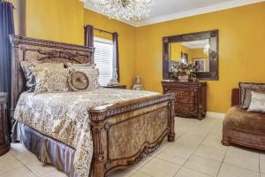 Lovely 5 BR home only 15mins from downtown NOLA