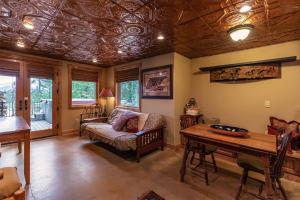 Gallery image of Talus Rock Retreat in Sandpoint