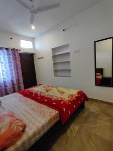 Letto o letti in una camera di Varah Square Guest House