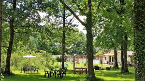 Gallery image of Camping Bois de St Hilaire in Chalandray