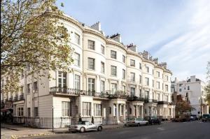 Gallery image of PickThePlace Lancaster gate in London