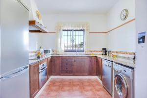 Kuchyňa alebo kuchynka v ubytovaní Casa Villanueva 5 - Sólo Familias