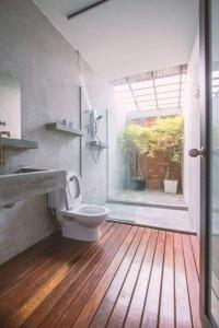 Kupatilo u objektu D'Story Brickhouse @ OKW