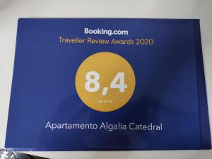 Certifikát, ocenenie alebo iný dokument vystavený v ubytovaní Apartamento Algalia Catedral