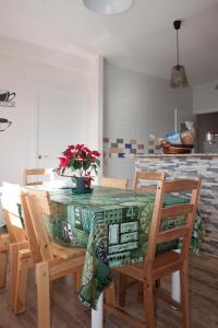A seating area at Apartamento Nuevo con Encanto
