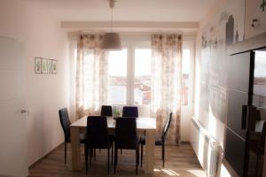 A seating area at Apartamento Nuevo con Encanto
