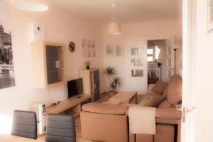 A seating area at Apartamento Nuevo con Encanto
