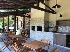 Dapur atau dapur kecil di Pousada Canaã