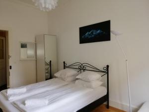 Voodi või voodid majutusasutuse ZüriZimmer toas