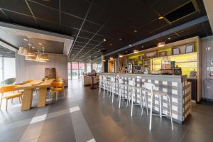 Restaurace v ubytování Campanile Findrol Annemasse Savoie Leman