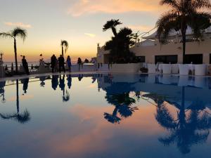 Piscina di Grand Hotel La Playa o nelle vicinanze