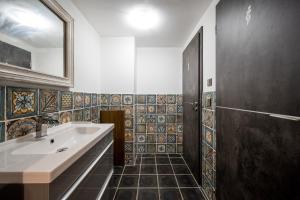 Koupelna v ubytování Penzion Pod Sudem + 104 fotografií