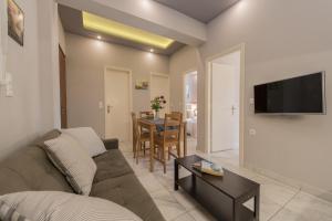 Gallery image of Katerina Rooms in Meson Yerakarion