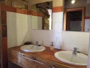 Łazienka w obiekcie Casona de Saltus, espectacular casona en Sotosalbos,10min de Segovia