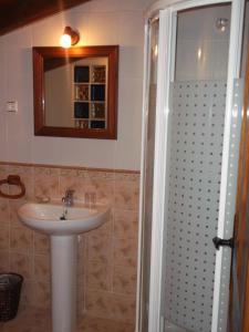 A bathroom at Hotel Rural El Rincón de Gadea