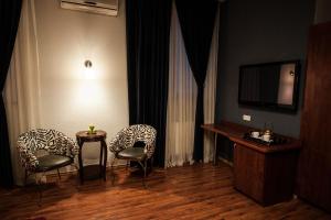 Prostor za sedenje u objektu Art-Rustic Boutique Hotel