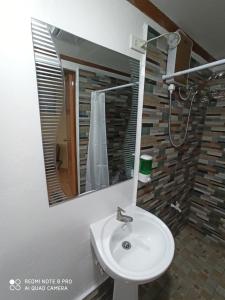 Koupelna v ubytování MLK Bamboo Beachhouse