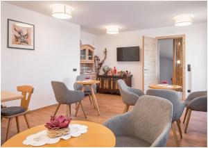 TV a/nebo společenská místnost v ubytování Garni B&B Chi Vai + 37 fotografií