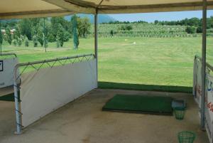 Golf pri apartmánovom hoteli alebo okolí