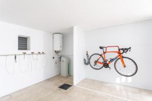 Jízda na kole v ubytování Chalet Can Parragó nebo okolí