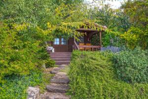 Zahrada ubytování Nof Kinneret Cabins
