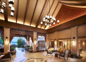 a lobby of a hotel with a chandelier at Amari Vogue Krabi in Tab Kaek Beach