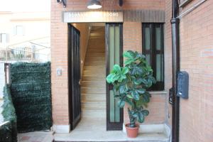 Фасад или вход в Roman Sunrise Rooms