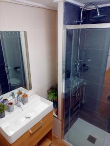 Koupelna v ubytování Apartamento Ourense Existe Casco Histórico Parking opcional