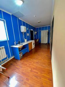 Kuchyň nebo kuchyňský kout v ubytování Esentai Hostel
