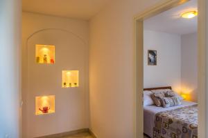 Posteľ alebo postele v izbe v ubytovaní Holiday house Nena with pool