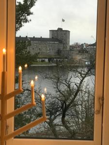 Výhled na řeku, která protéká v blízkosti hotelu