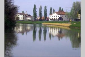 Afbeelding uit fotogalerij van Al Naviglio in Dolo