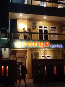 Certifikát, hodnocení, plakát nebo jiný dokument vystavený v ubytování Orange Hotel